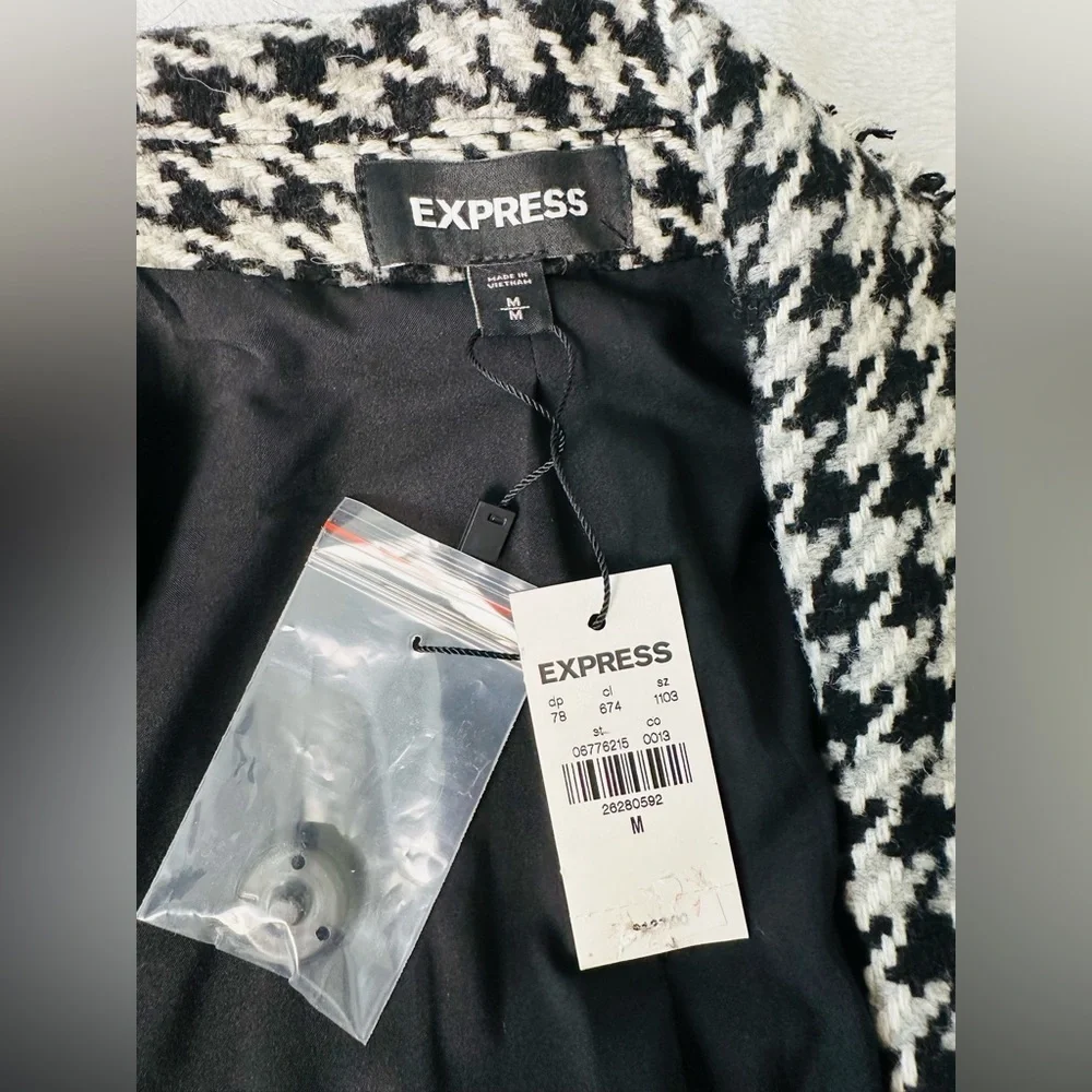 Express Black and White Houndstooth Double Breasted Tweed Blazer Size Medium